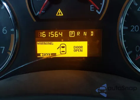 2010 Nissan Armada Platinum z USA, uszkodzony, nr VIN 5N1BA0NE2AN613053